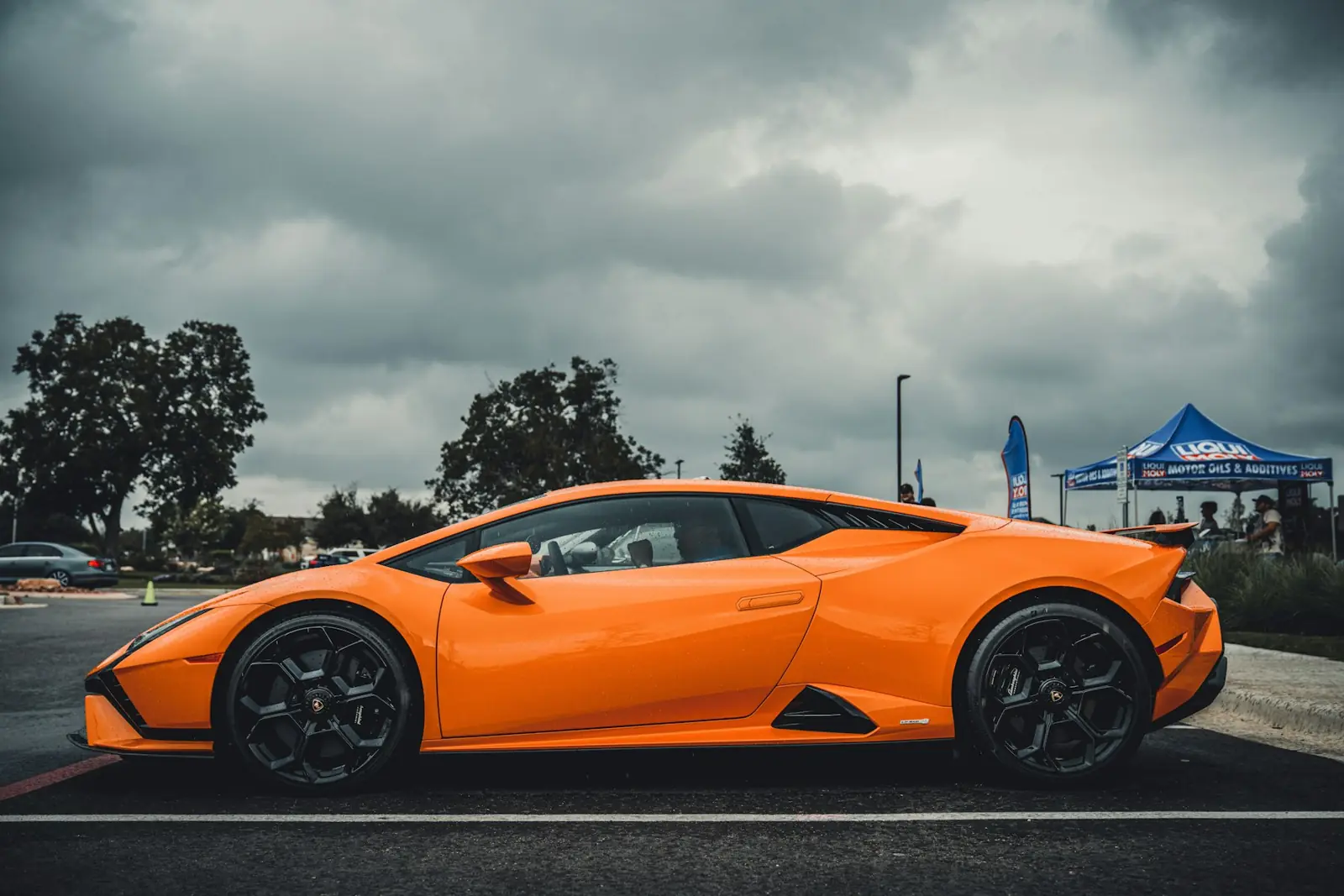 2021 Lamborghini Huracán EVO in Arancio Borealis, side profile